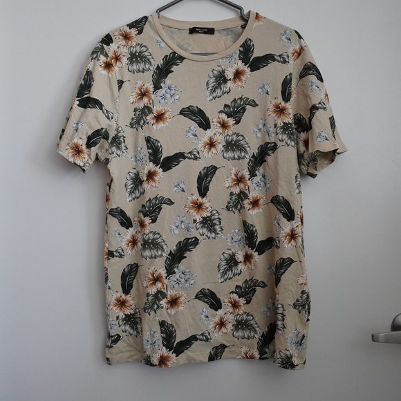 Jack and Jones flower shirt - Picture 1 of 4